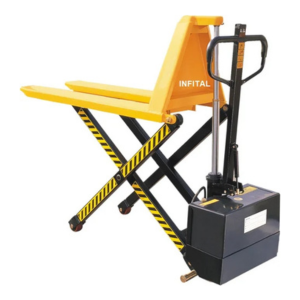 Lifts / Lifting Equipment Trucks